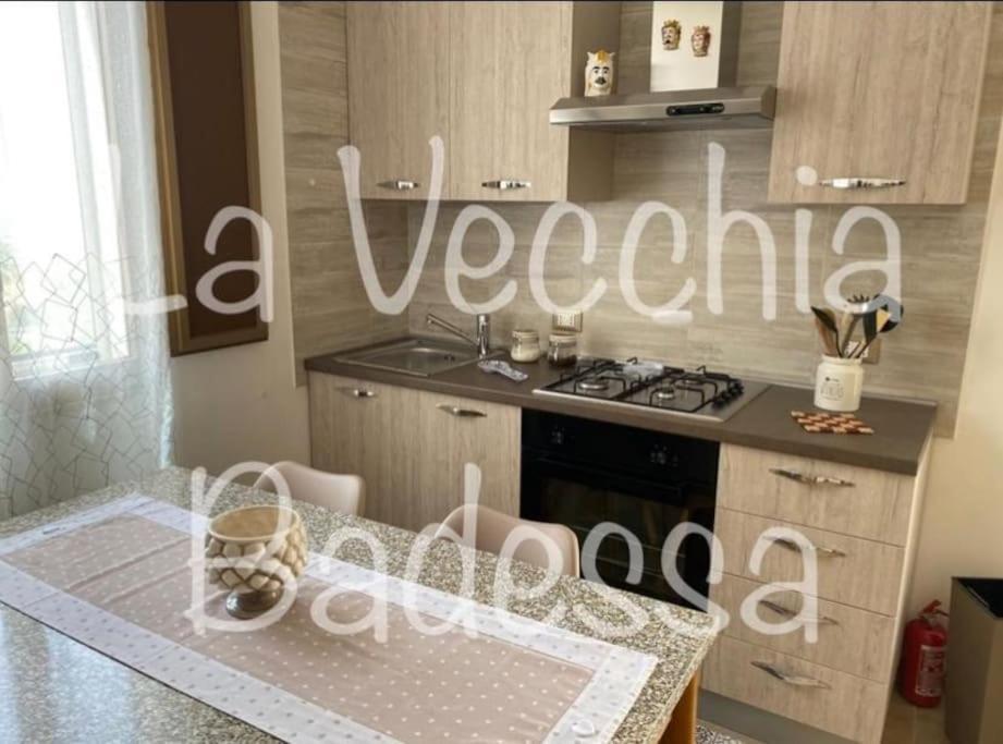 La Vecchia Badessa A Due Passi Dal Mare Apartment Macari Exterior photo