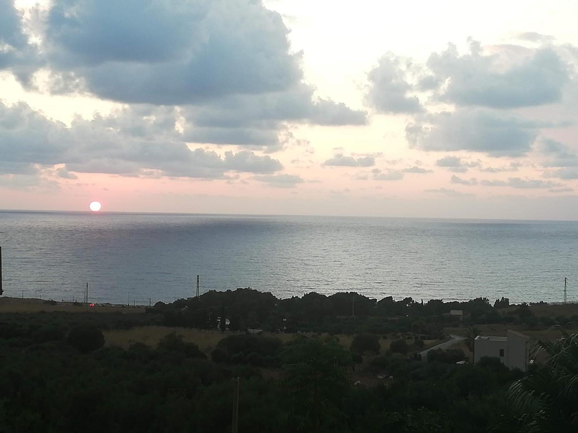La Vecchia Badessa A Due Passi Dal Mare Apartment Macari Exterior photo